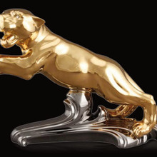 Panther w/base